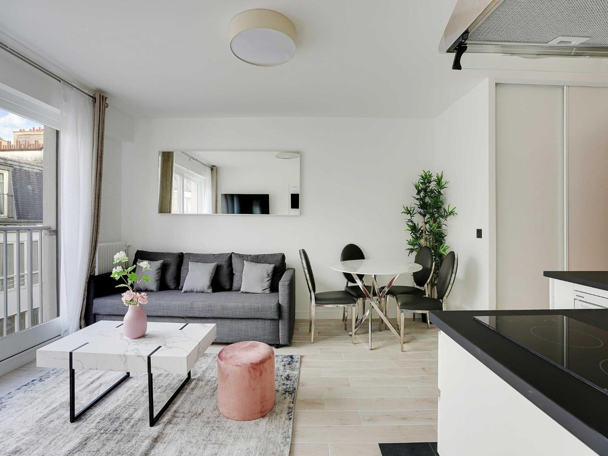 Charming Near Trocadero - Mobility Lease